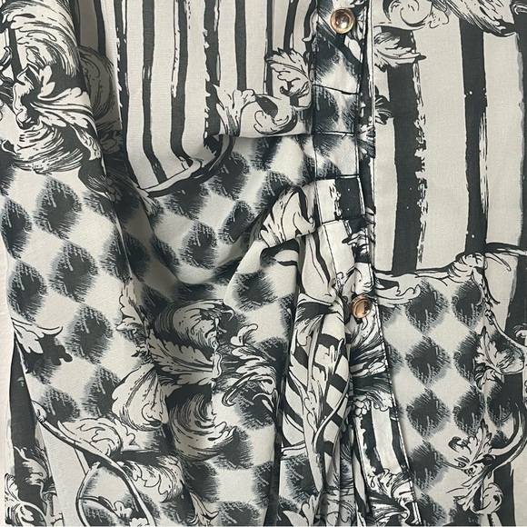 LINDI Asymmetrical Button-Down Shirt Ruffle Detail Black/White Size Medium - Picture 4 of 10